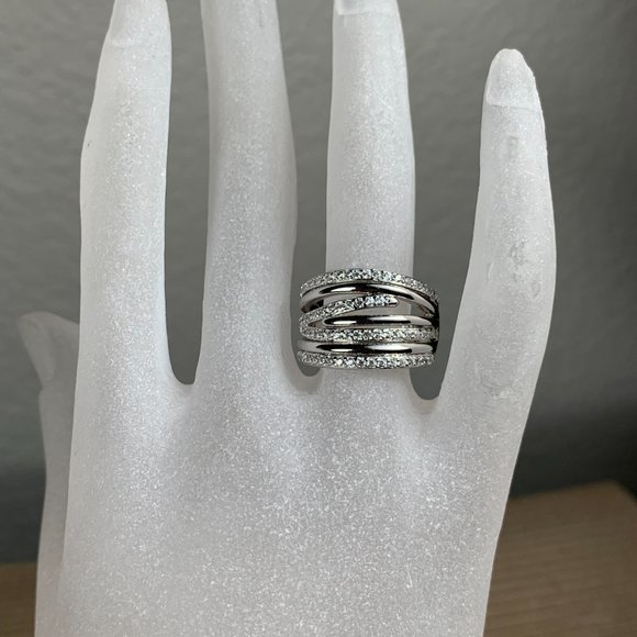 NEW Size 7 1/2 Pave Set CZ Cubic Zirconia Cocktail Ring in Sterling Silver - Picture 2 of 6
